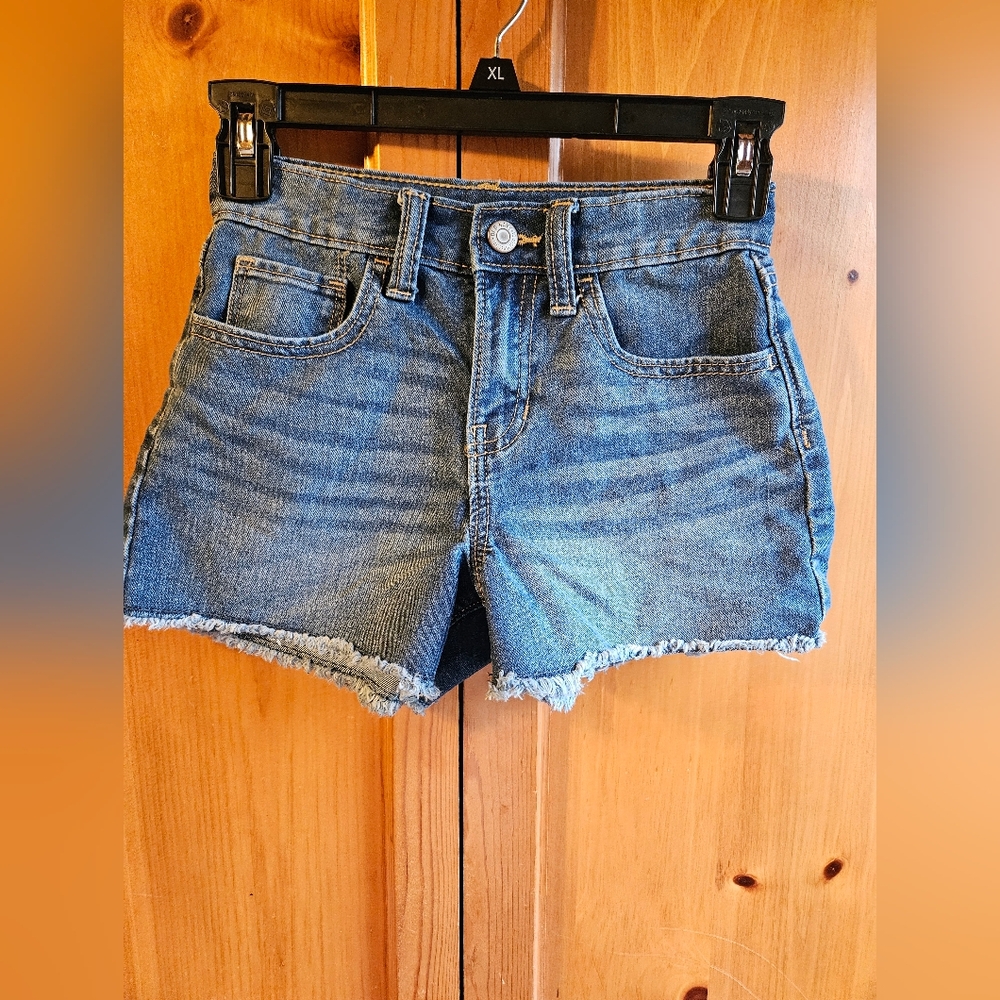 Old Navy High Rise Girl's Denim Blue Shorts SIZE 8